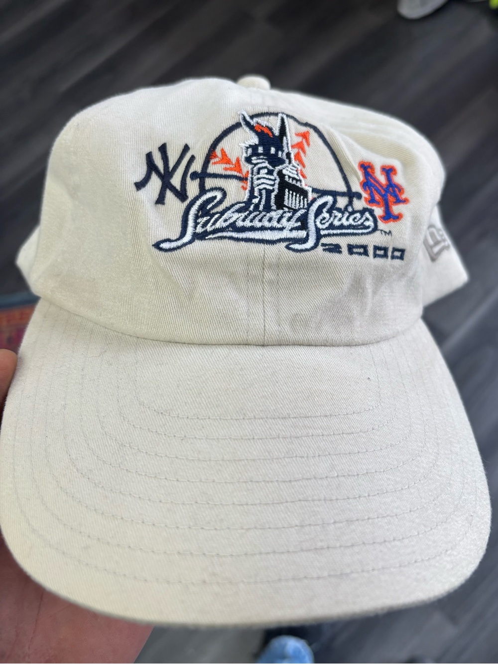 Vintage 2000 NY Yankees NY Mets Subway Series World Series Hat New Era OS cream
